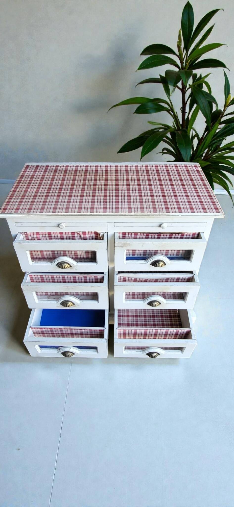 Storage unit / seed rack