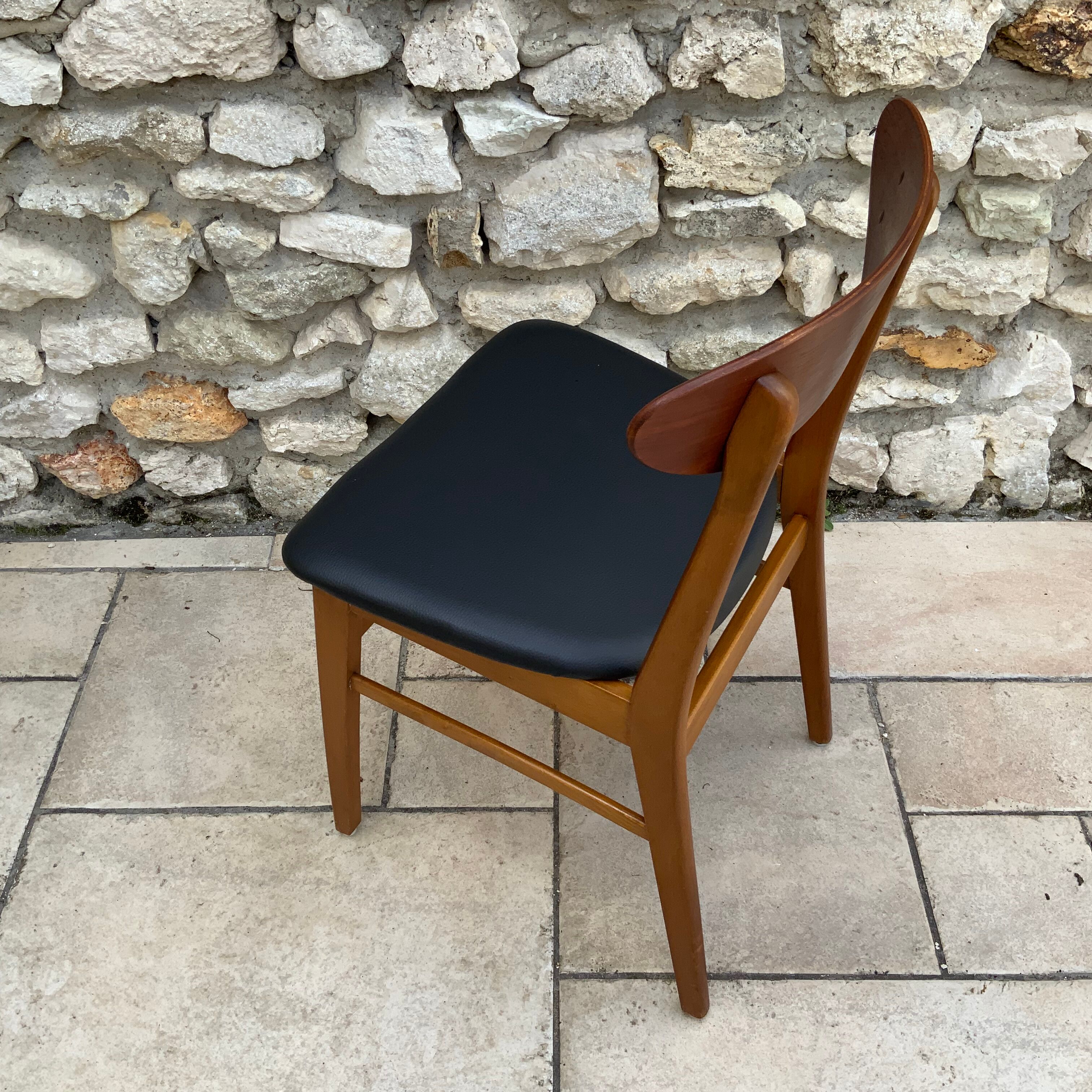 Series of 12 Scandinavian design chairs 1960s"