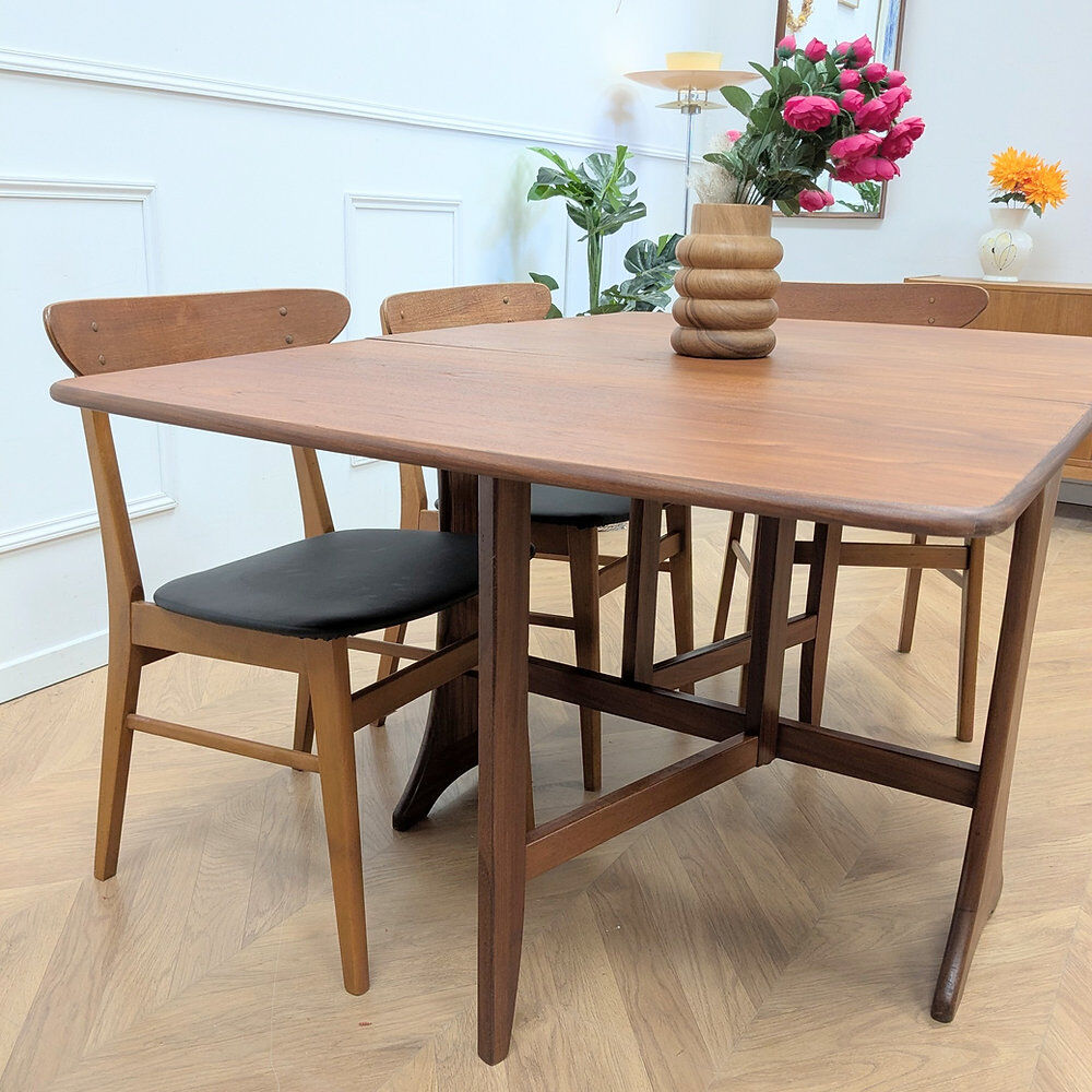 Folding table Gplan