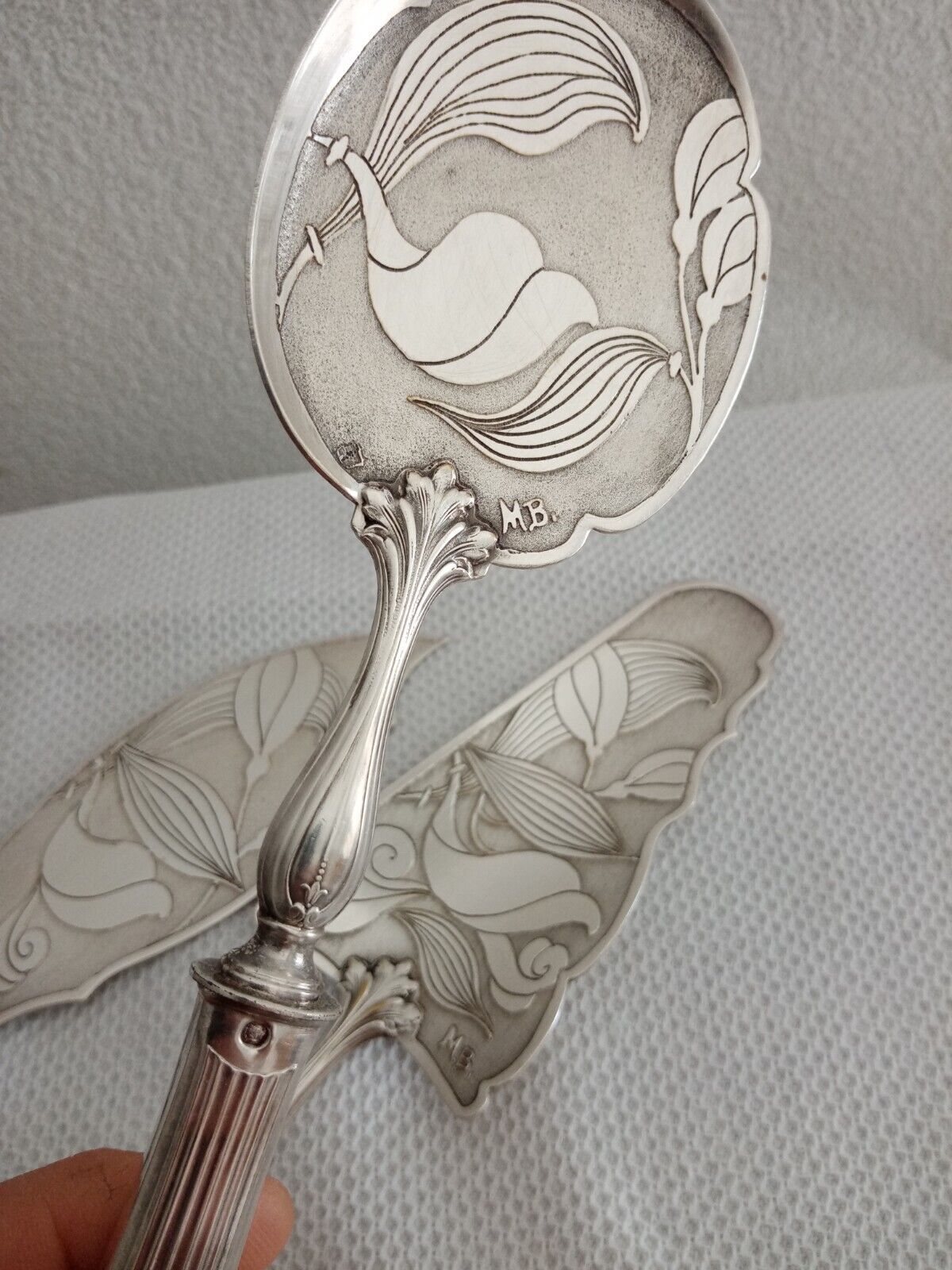 Cutlery with minerva silver handle