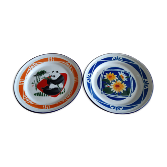 2 enamelled tole plates from bumper harvest