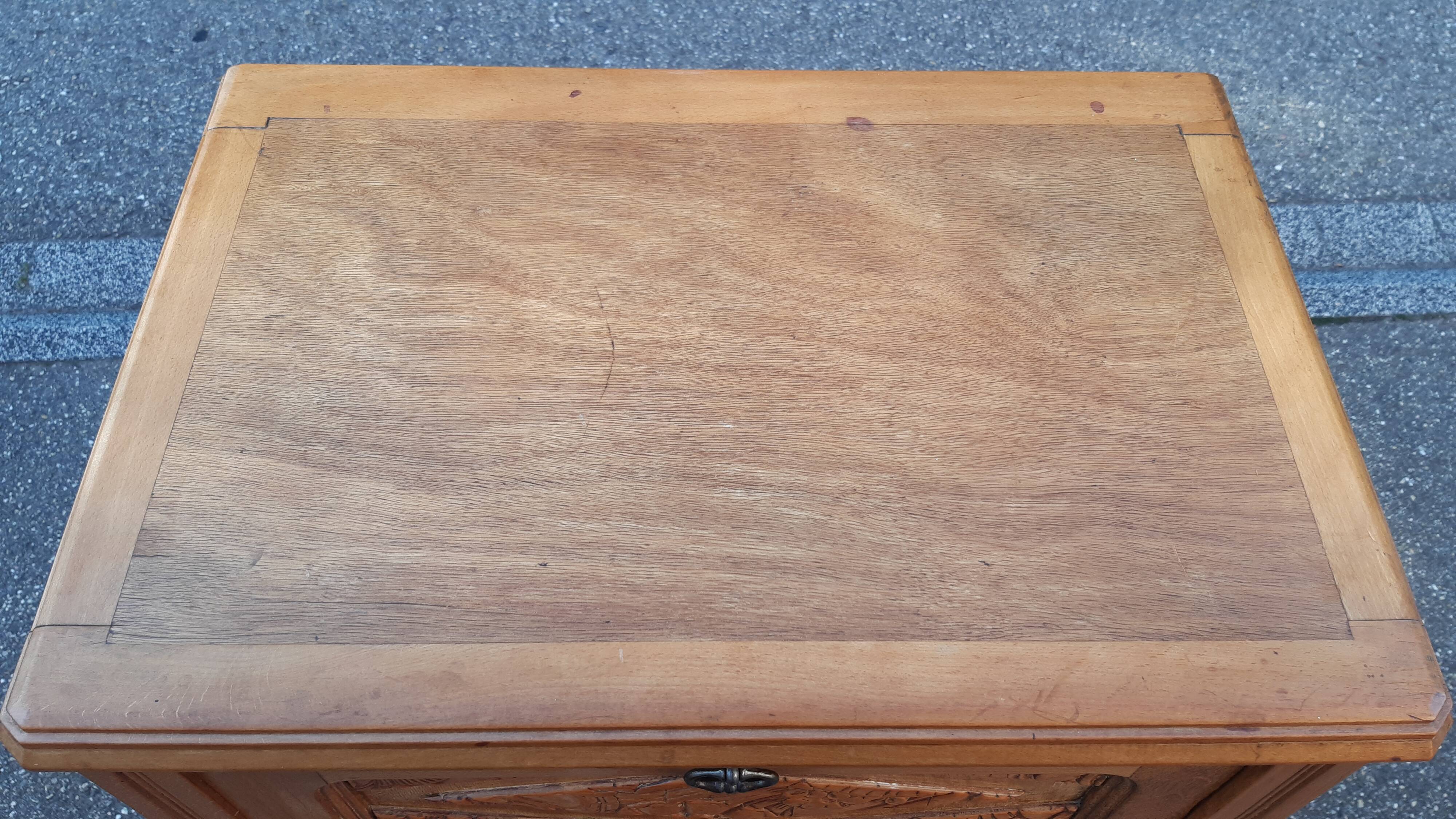 Art deco hi-fi cabinet