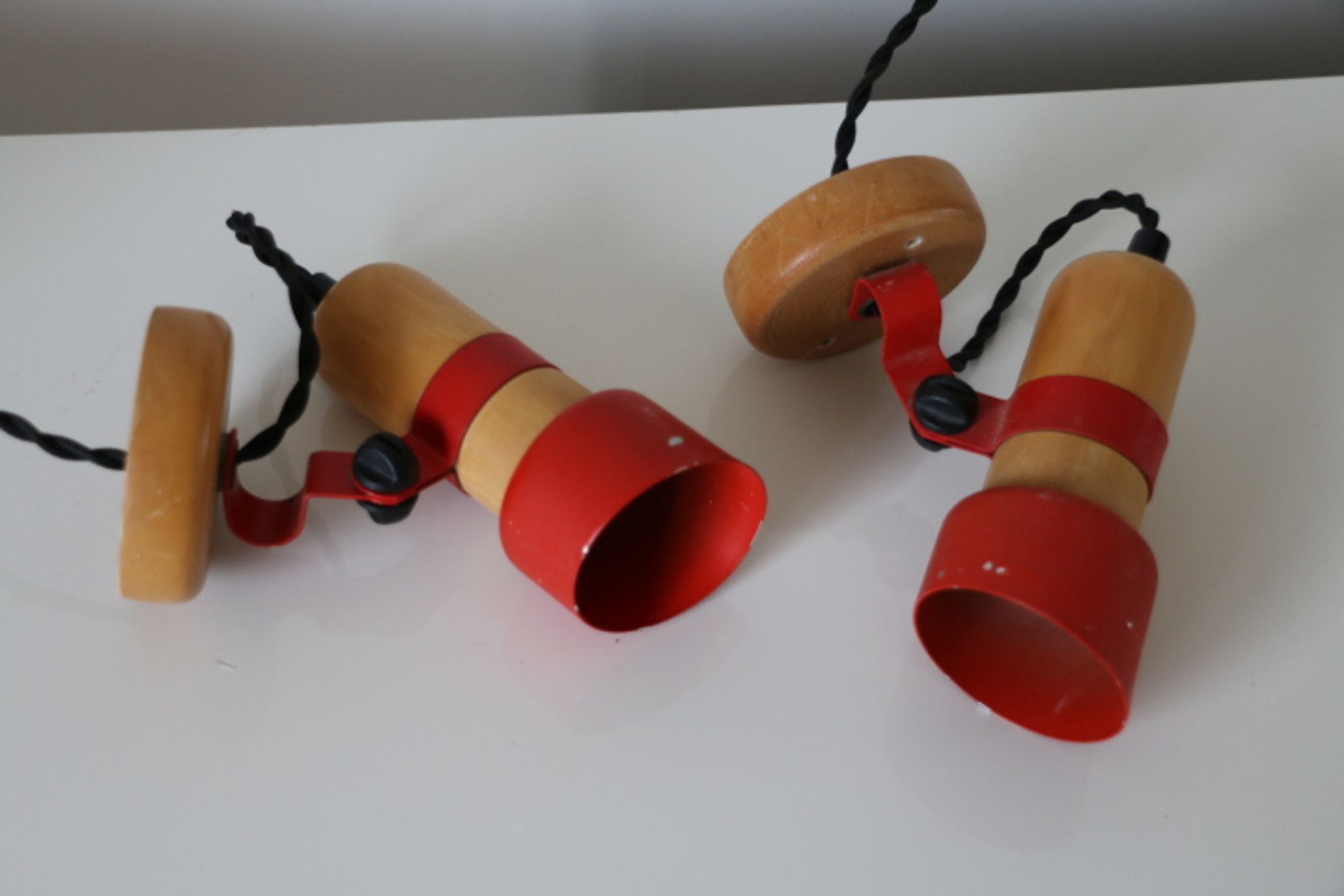 Pair of wall lamps wood and red metal
