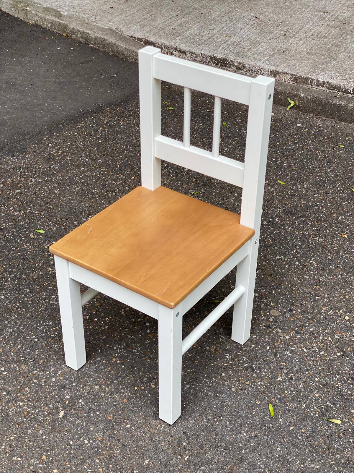 Chaise scandinave pour enfant en bois