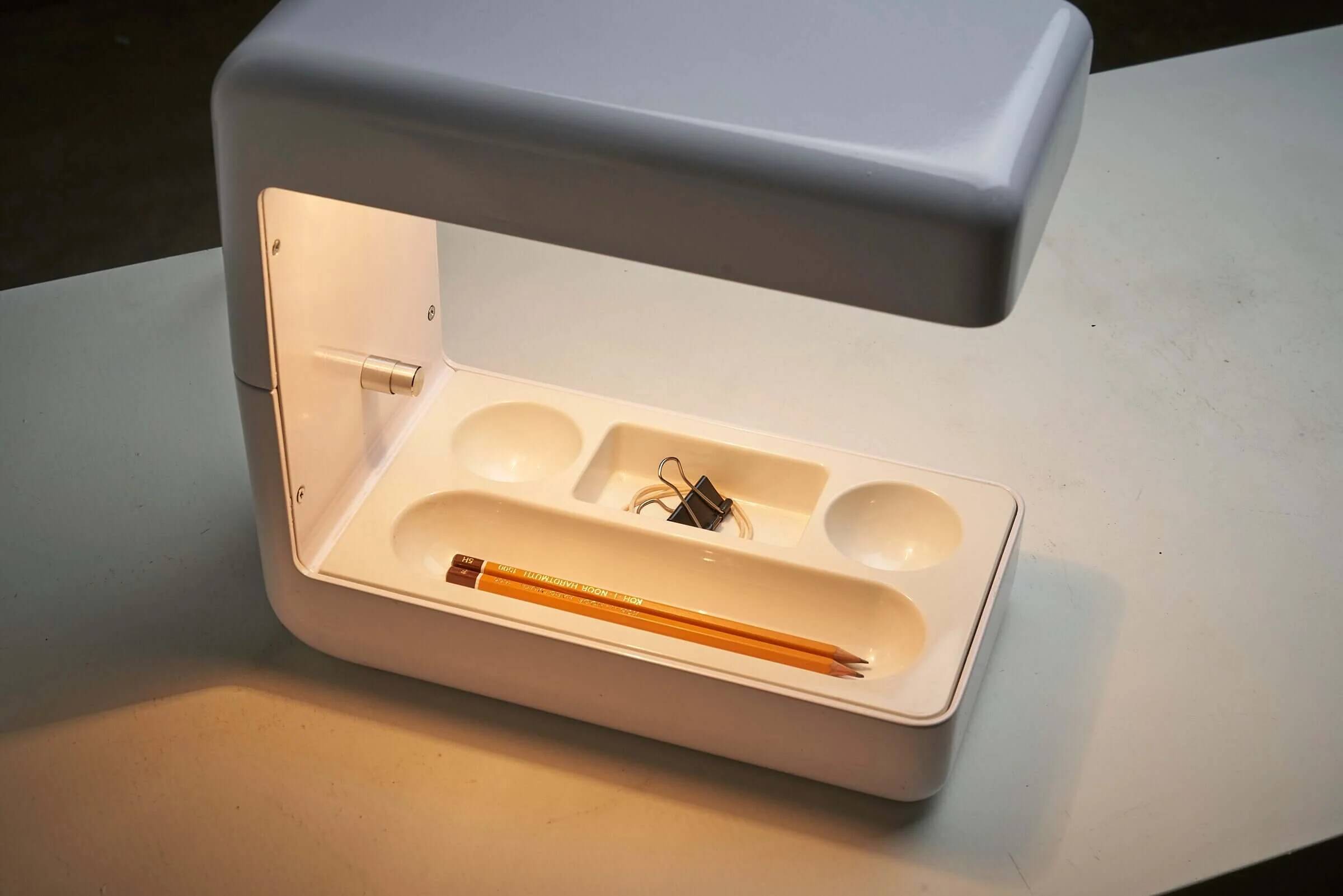 White 'Isos' desk lamp by Giotto Stoppino