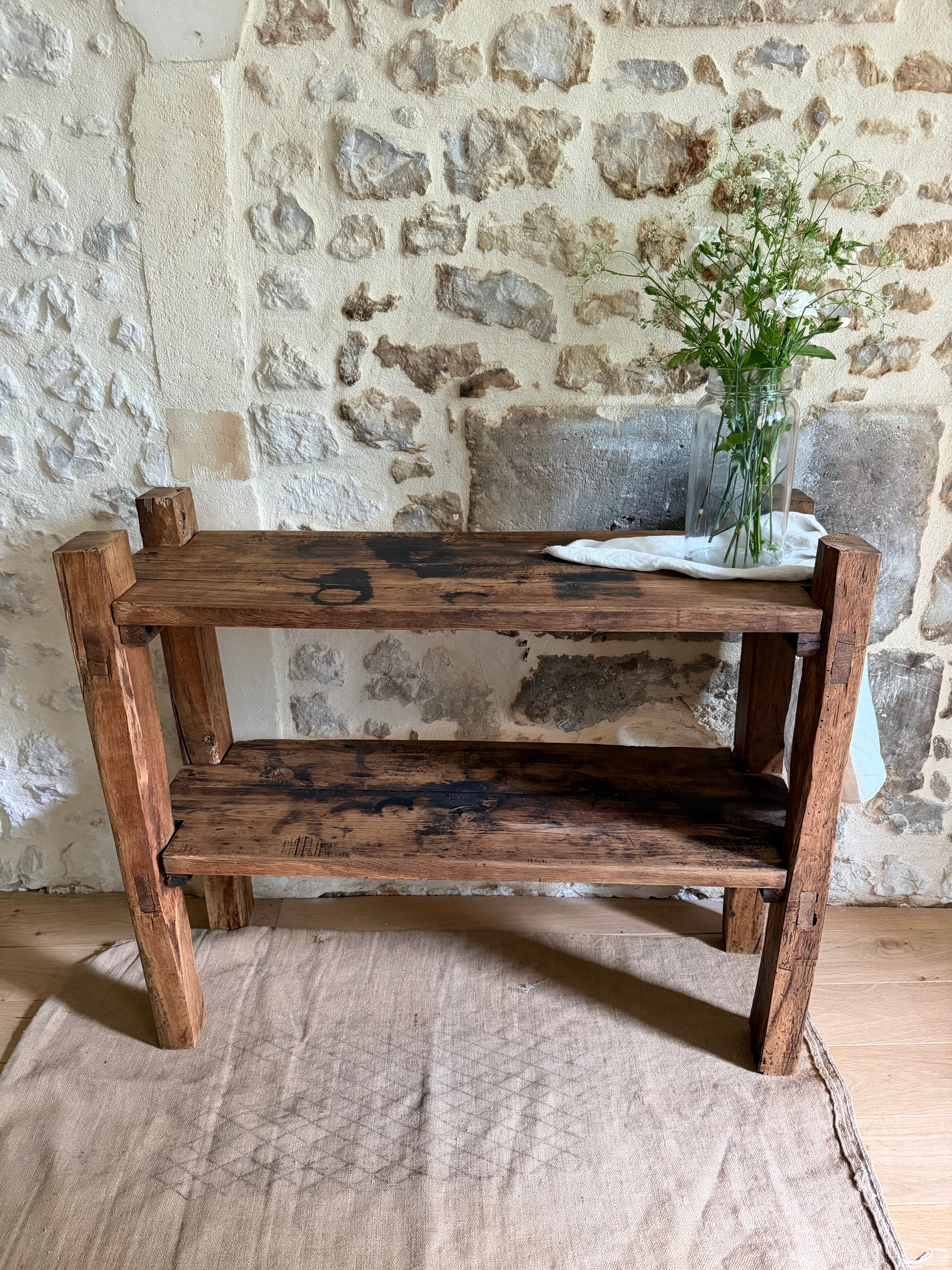 Étagère de campagne en bois