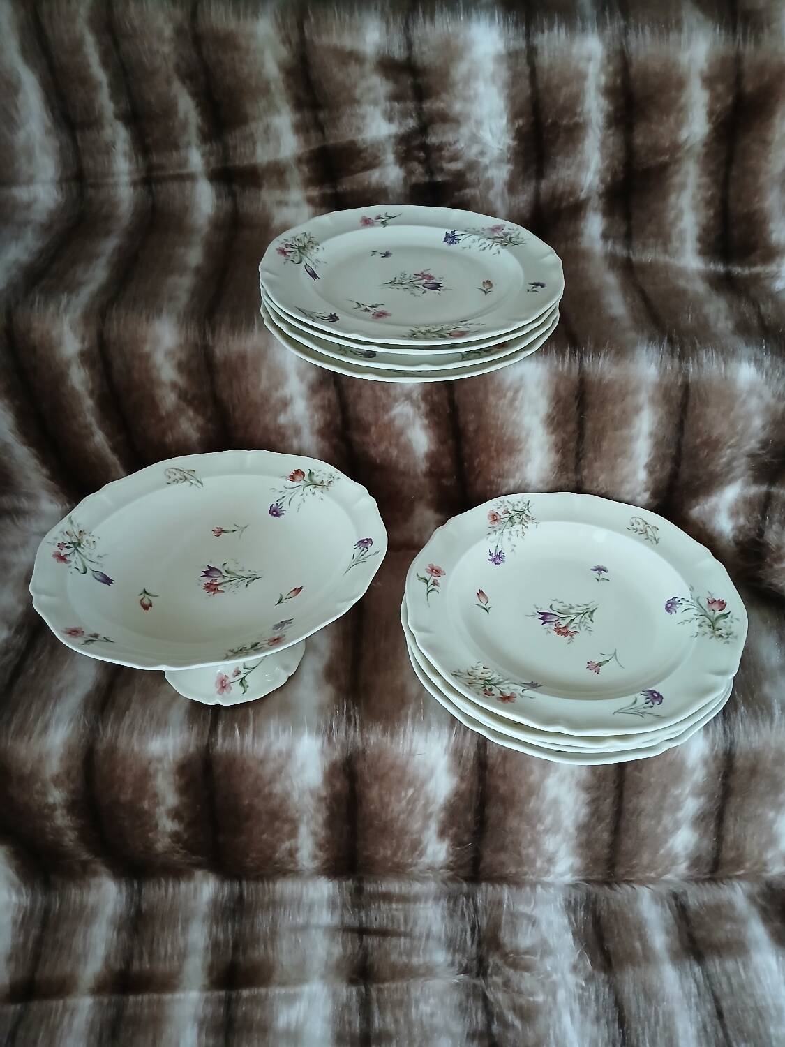 Service of 8 plates + 1 compote dish Limoges France