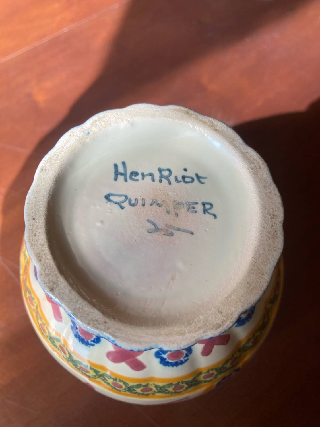 Henriot-Quimper faience sugar bowl in excellent condition.