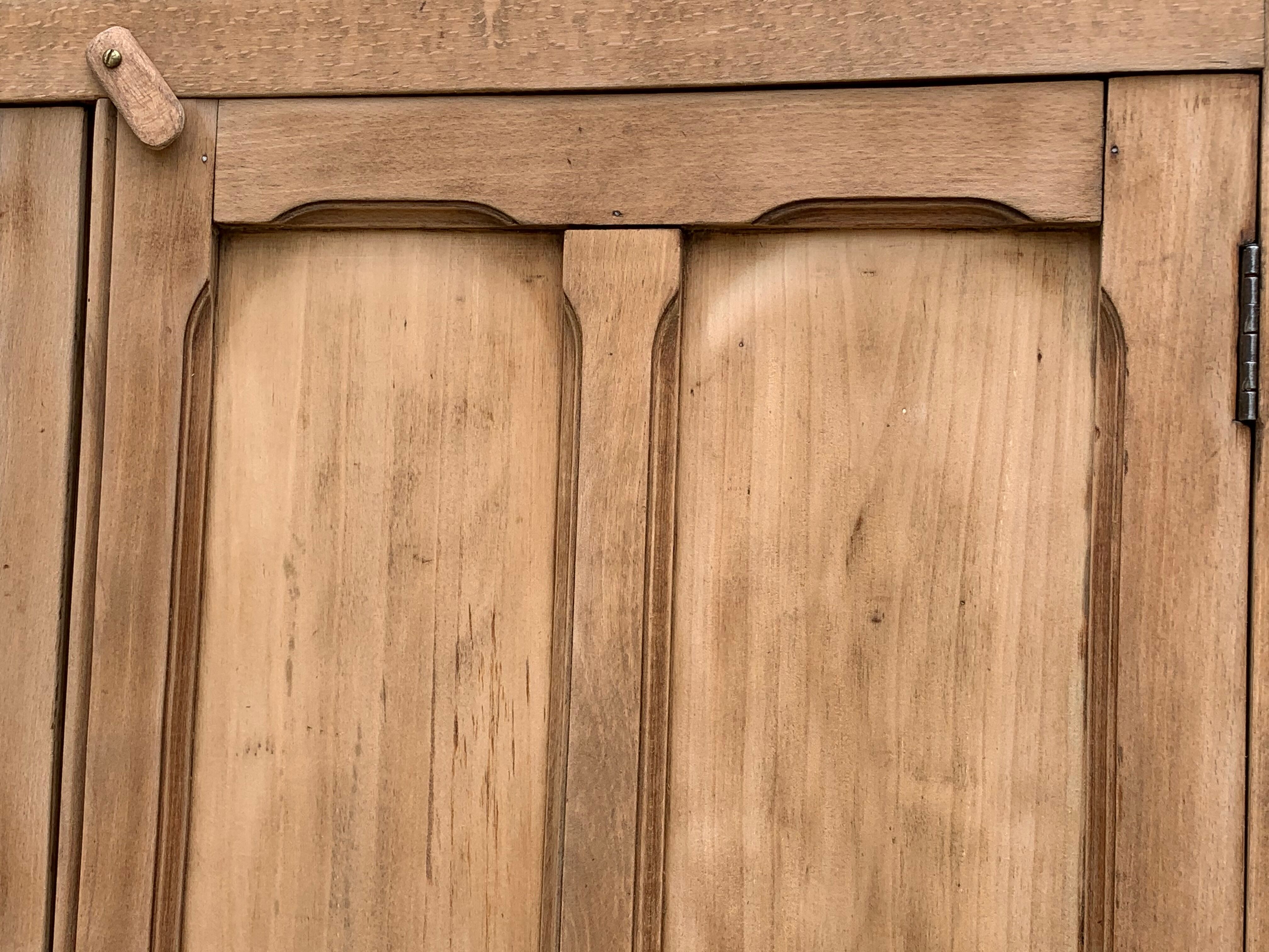 Parisian buffet glazed raw wood