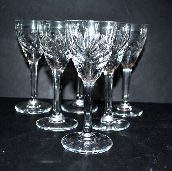 Cristallerie de saint-louis, série de 6 verres à liqueur en cristal chantilly signé 11.5cm