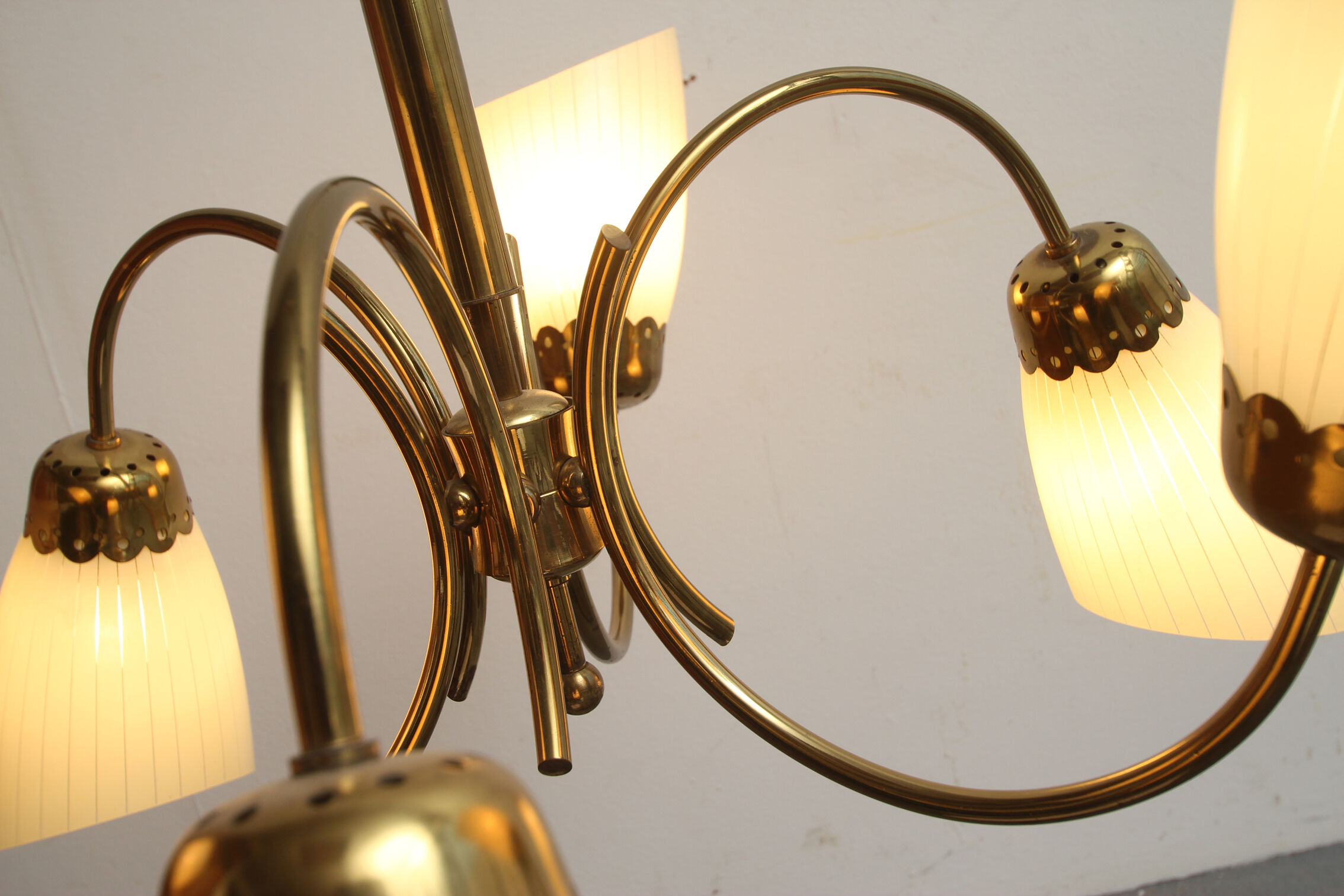 1950s chandelier in brass and glass