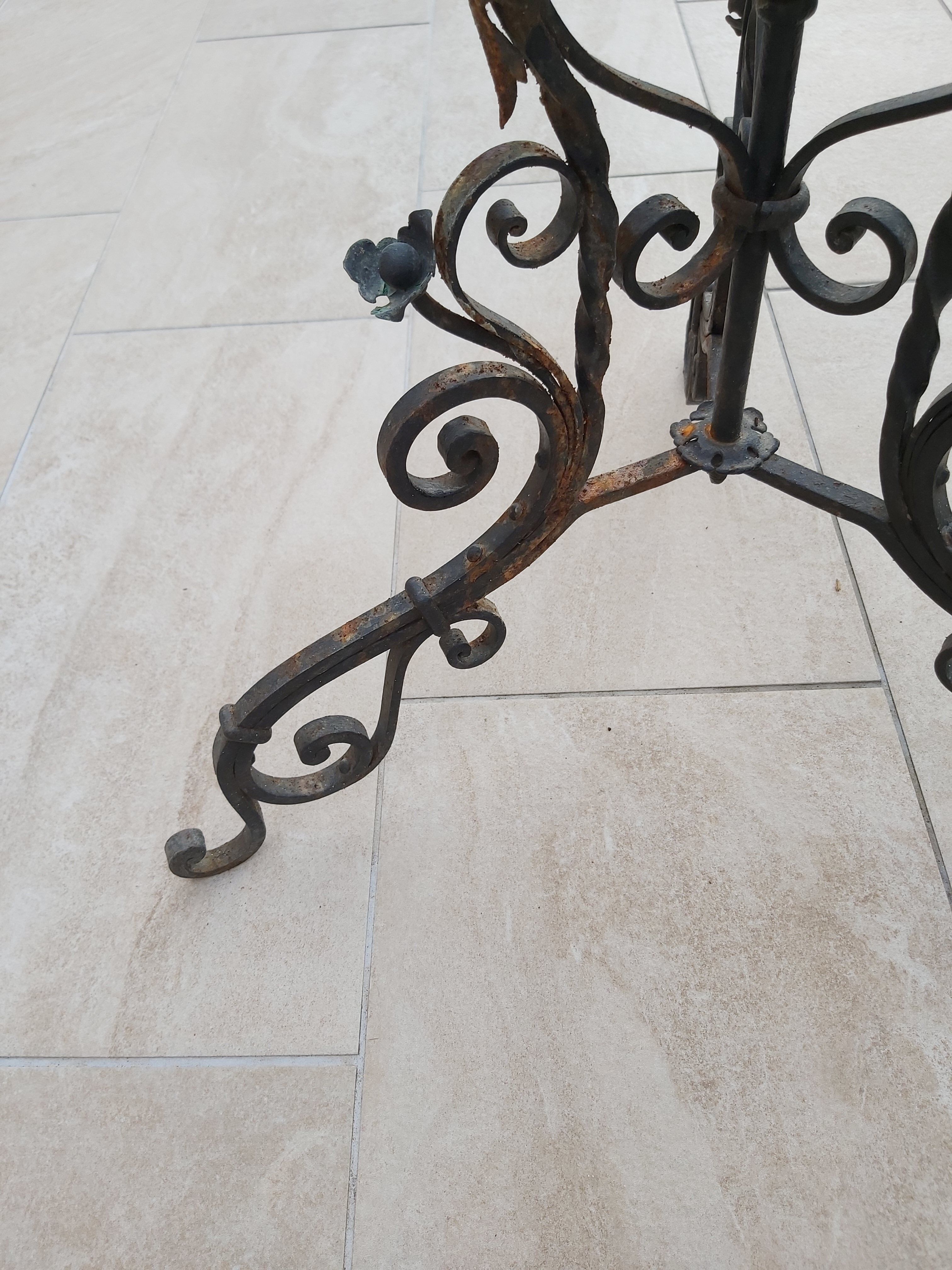 19th-century iron planter