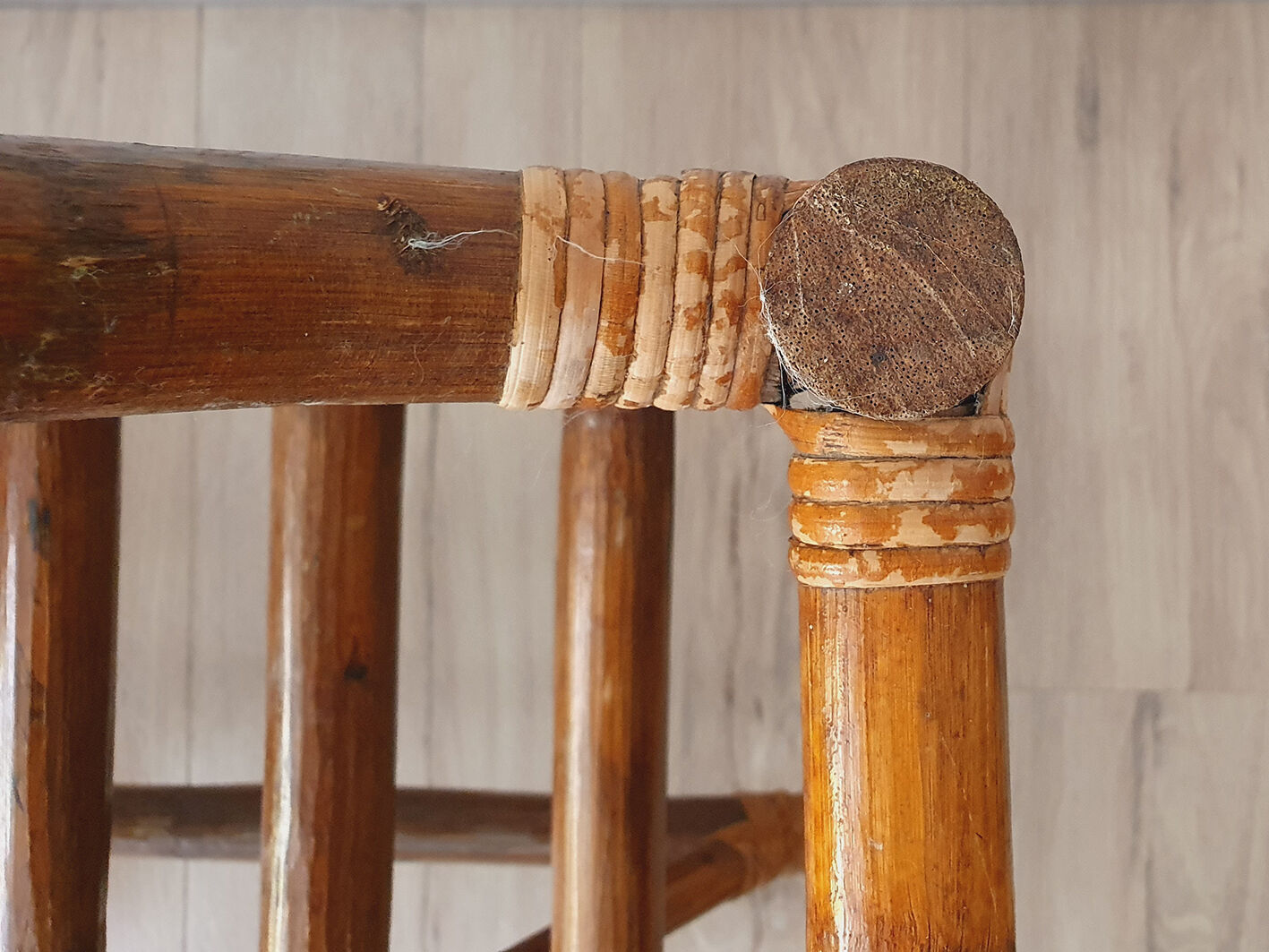 Fauteuil avec tablette en rotin & bambou - vintage
