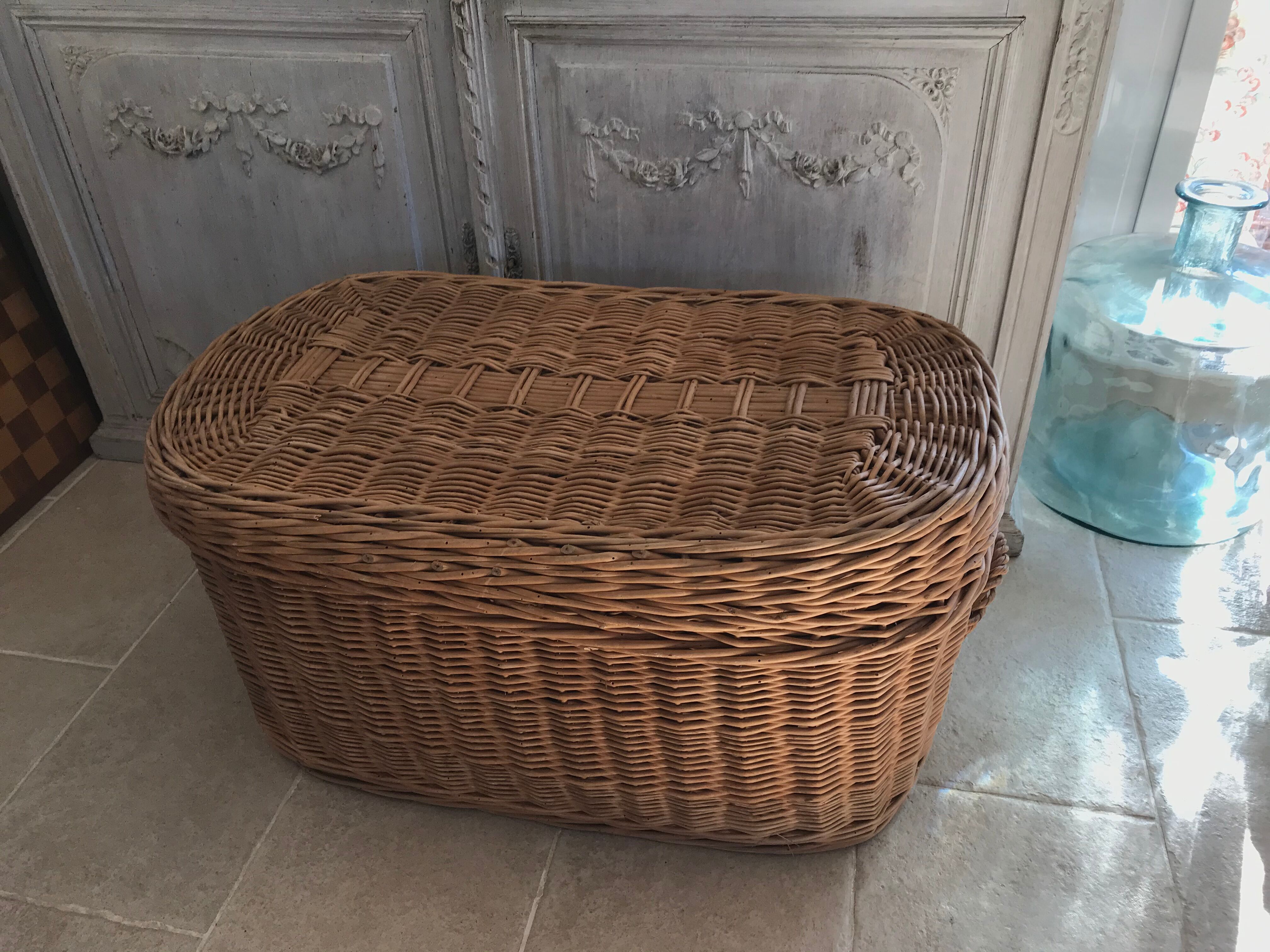 Vintage wicker chest 85 cm