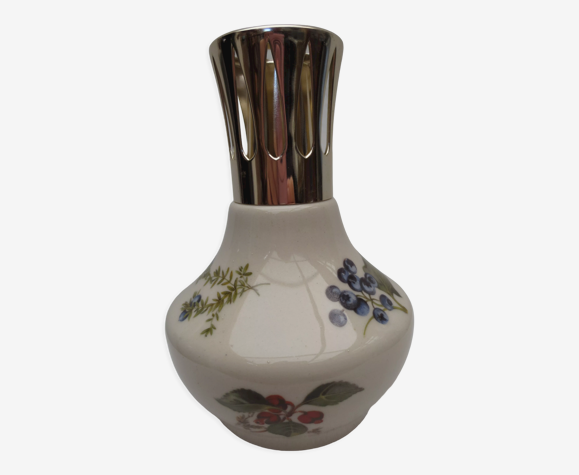Lampe berger vintage en céramique décorée de fleurs et feuillage