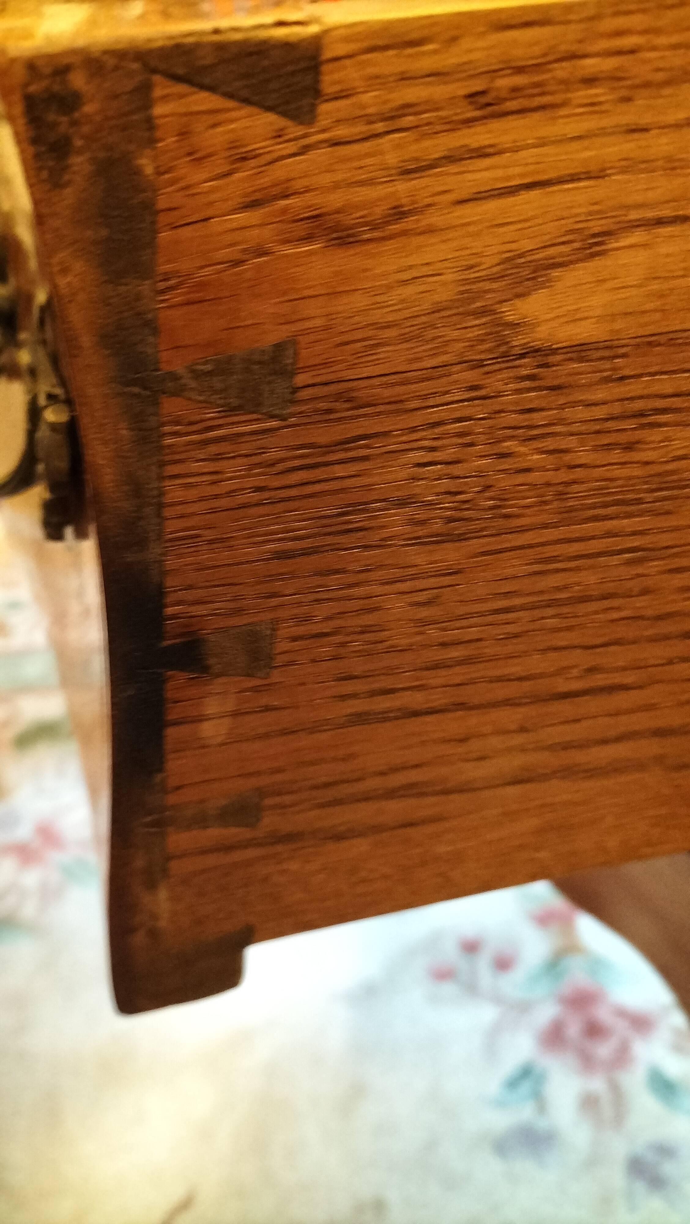 LOUIS XV style chest of drawers