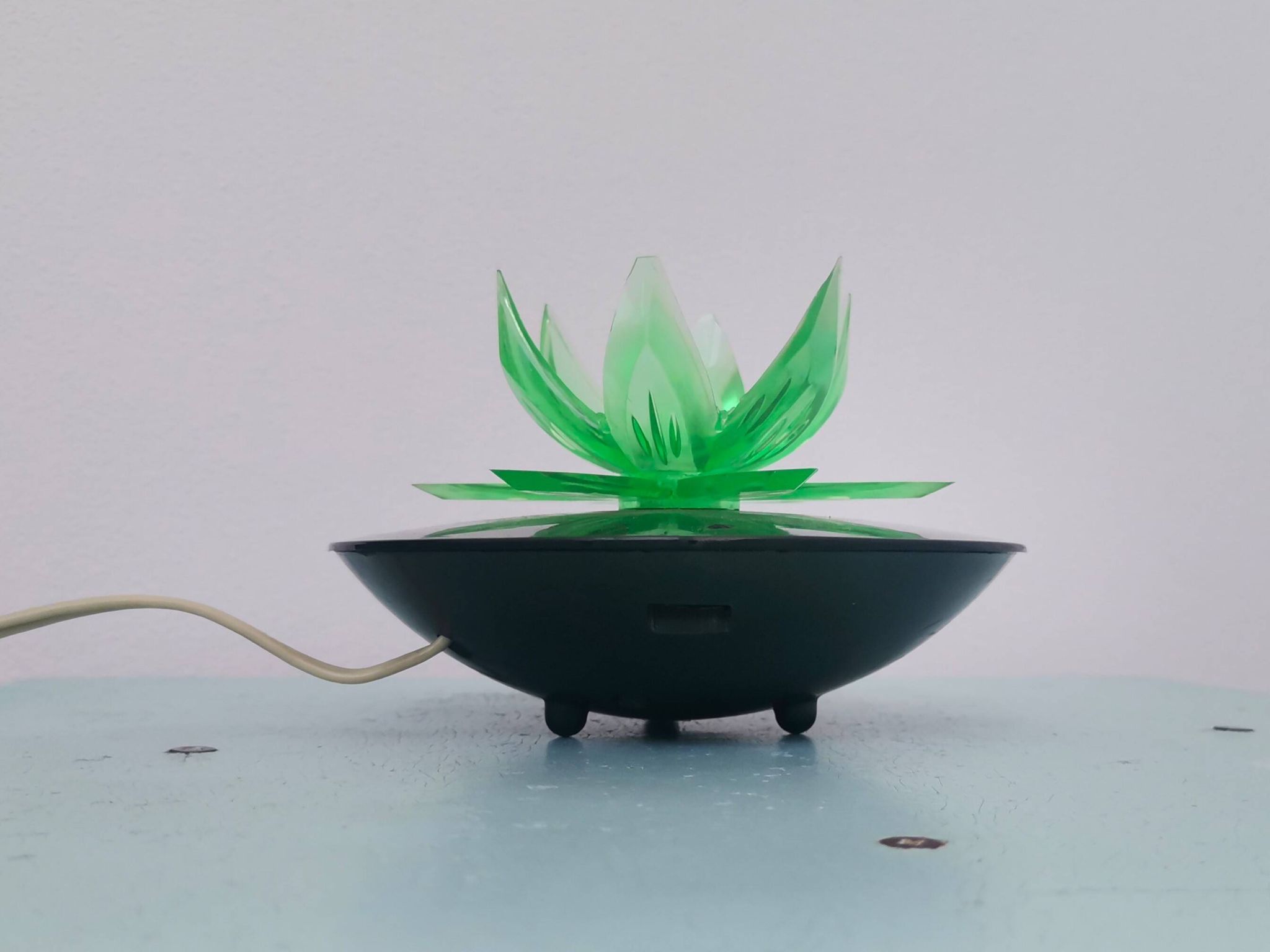 Lampe de nuit fleur de lotus nénuphar vert, Europe de l'Est