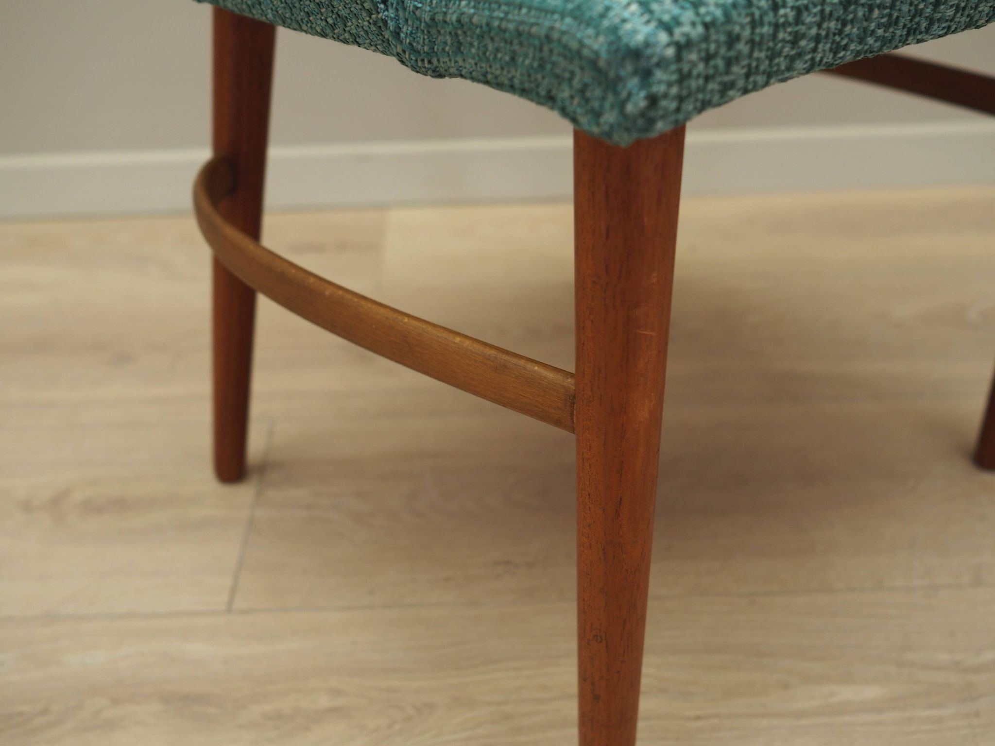 Chaise en teck, design danois, années 1970, production : Danemark