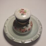 Encrier ancien en porcelaine et laiton