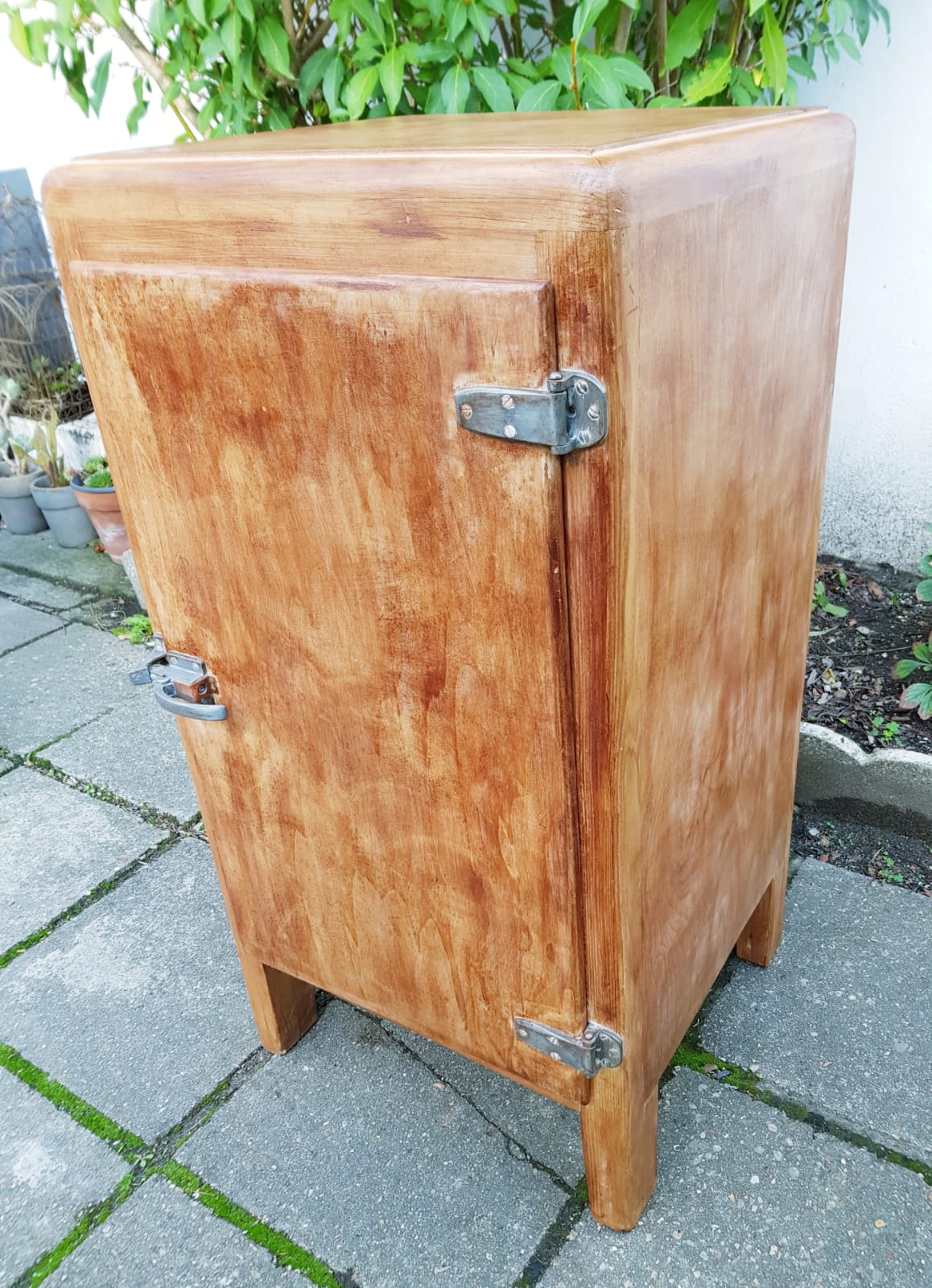 Wood cooler 1930