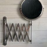 Extendable wall mirror