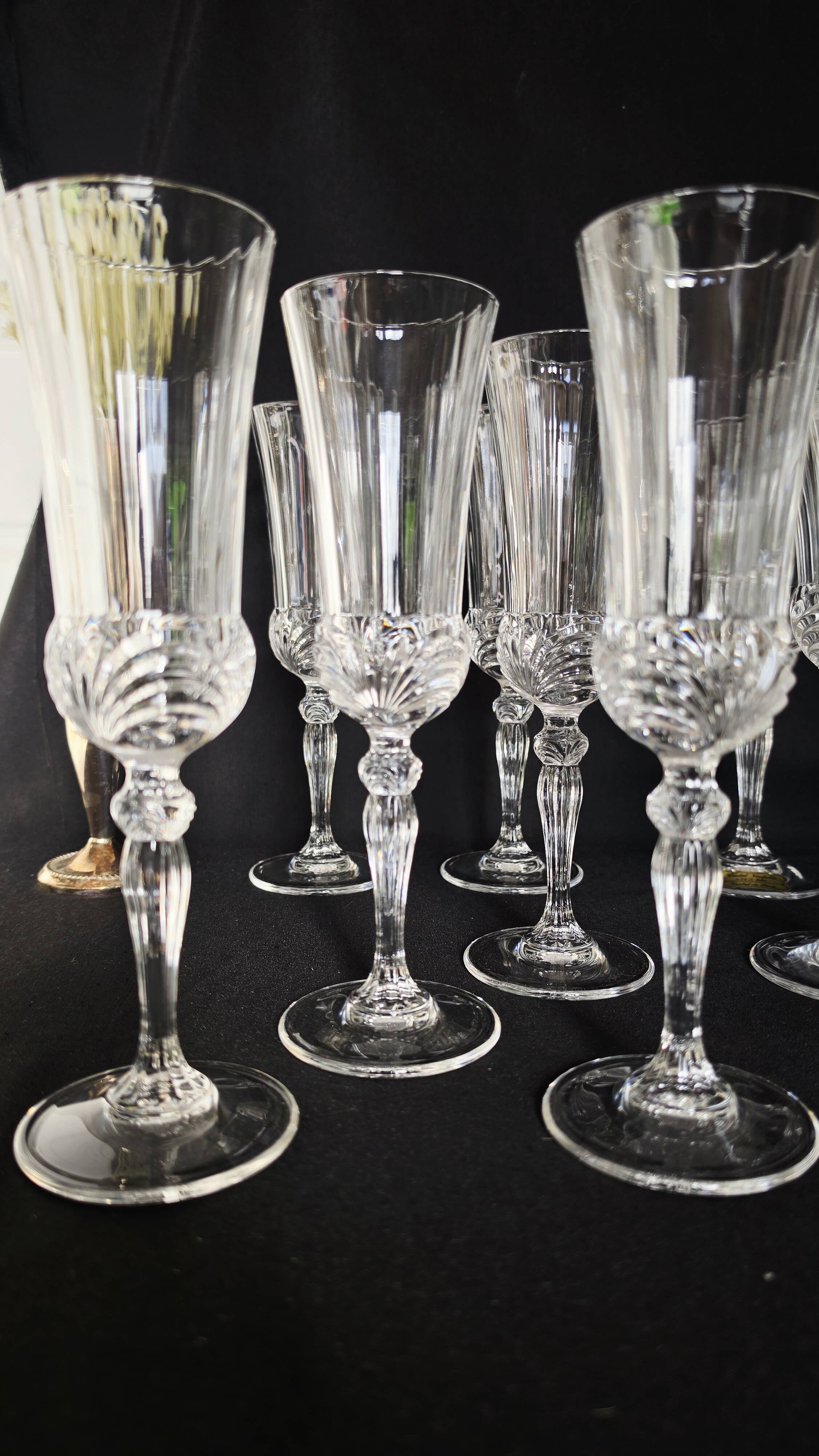 Lot exclusif de 18 verres authentiques en cristal de Lorraine Paris (+24 %