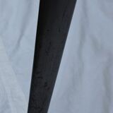 Industrial-style oval table D.Pro