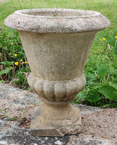 Ancient Medici stone vase