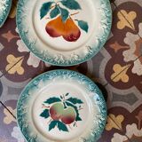 Dessert plates from Castries earthenware.