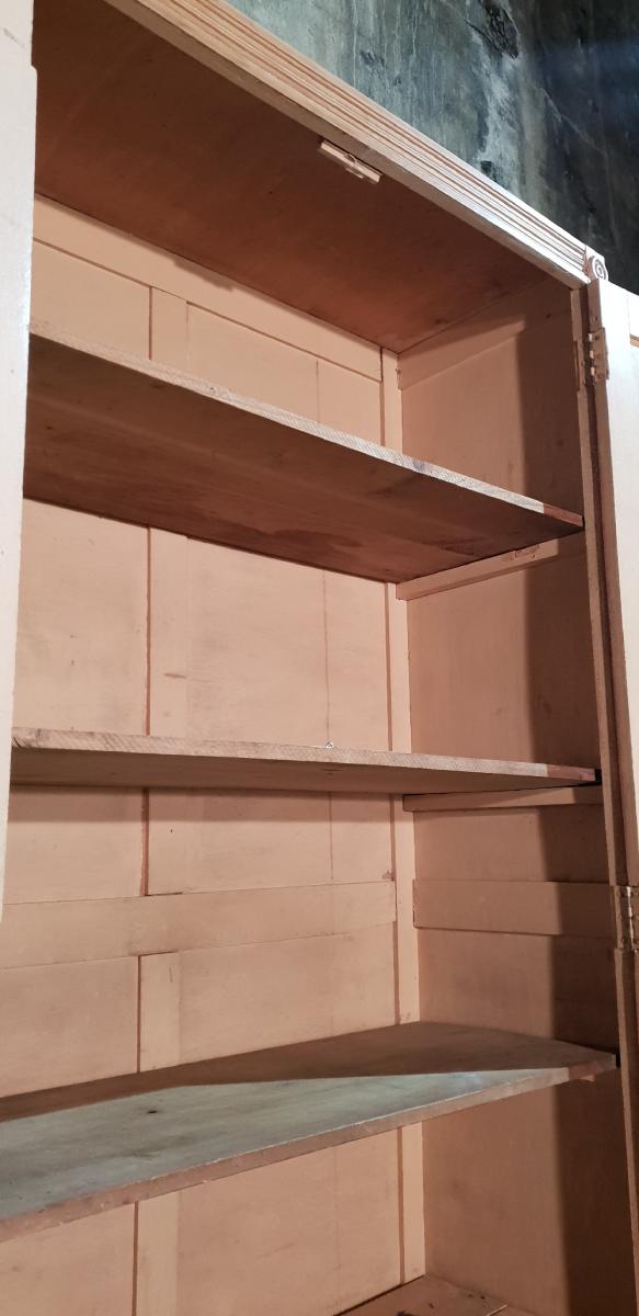 Armoire parisienne vintage