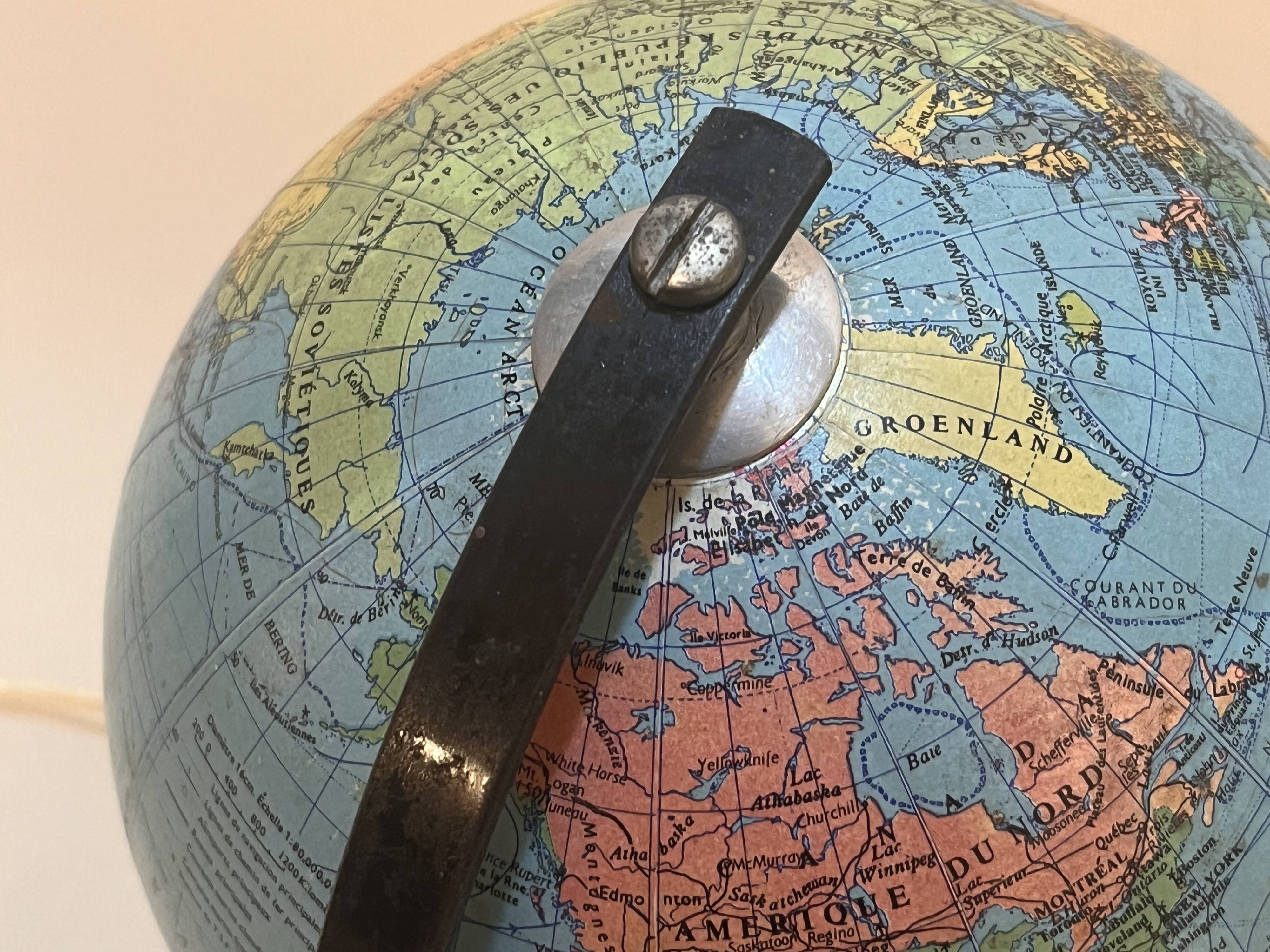 Terrestrial globe 1960 Tripod Taride luminous in vintage world map glass
