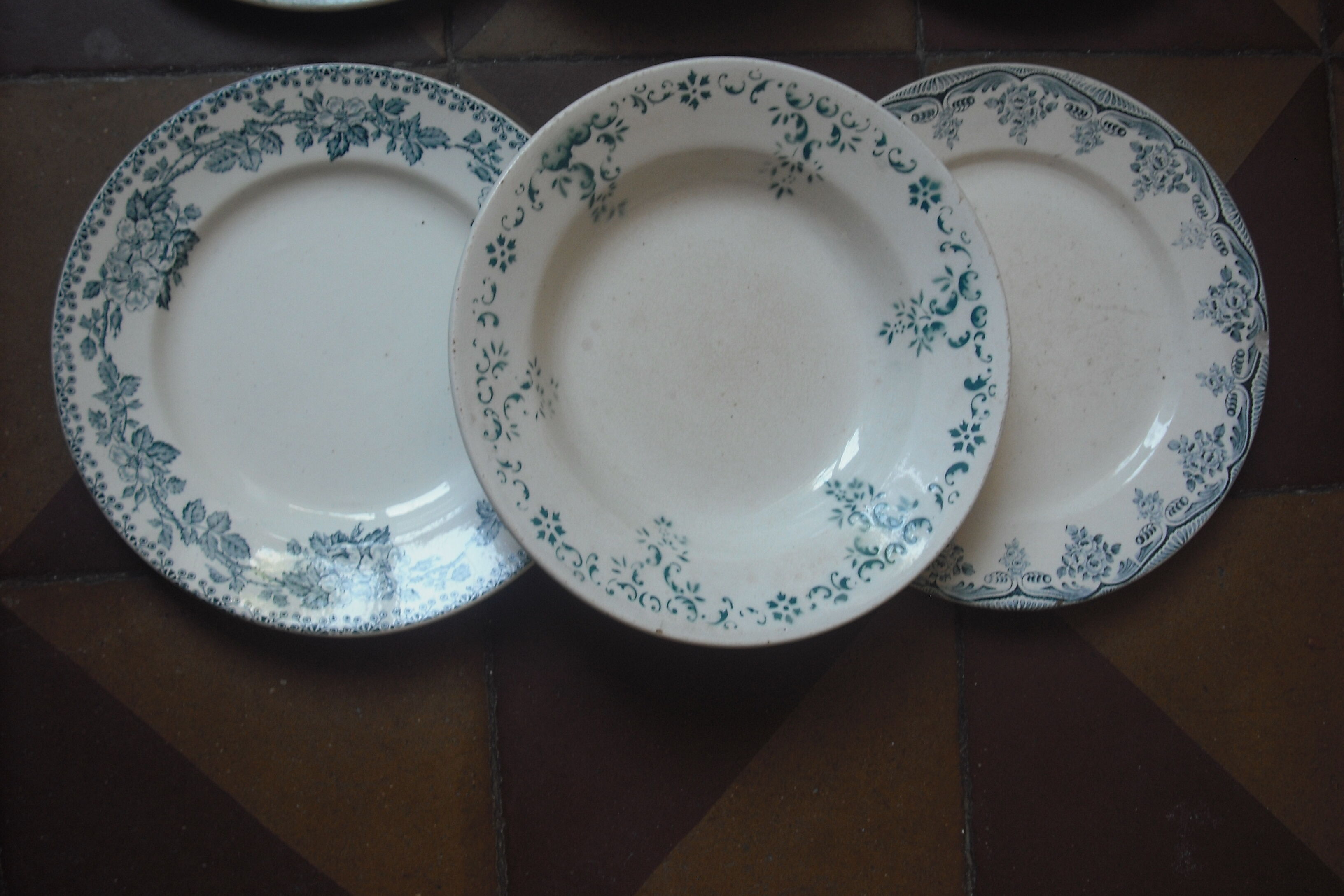 9 plates St Amand, Clairefontaine, Bourgeois