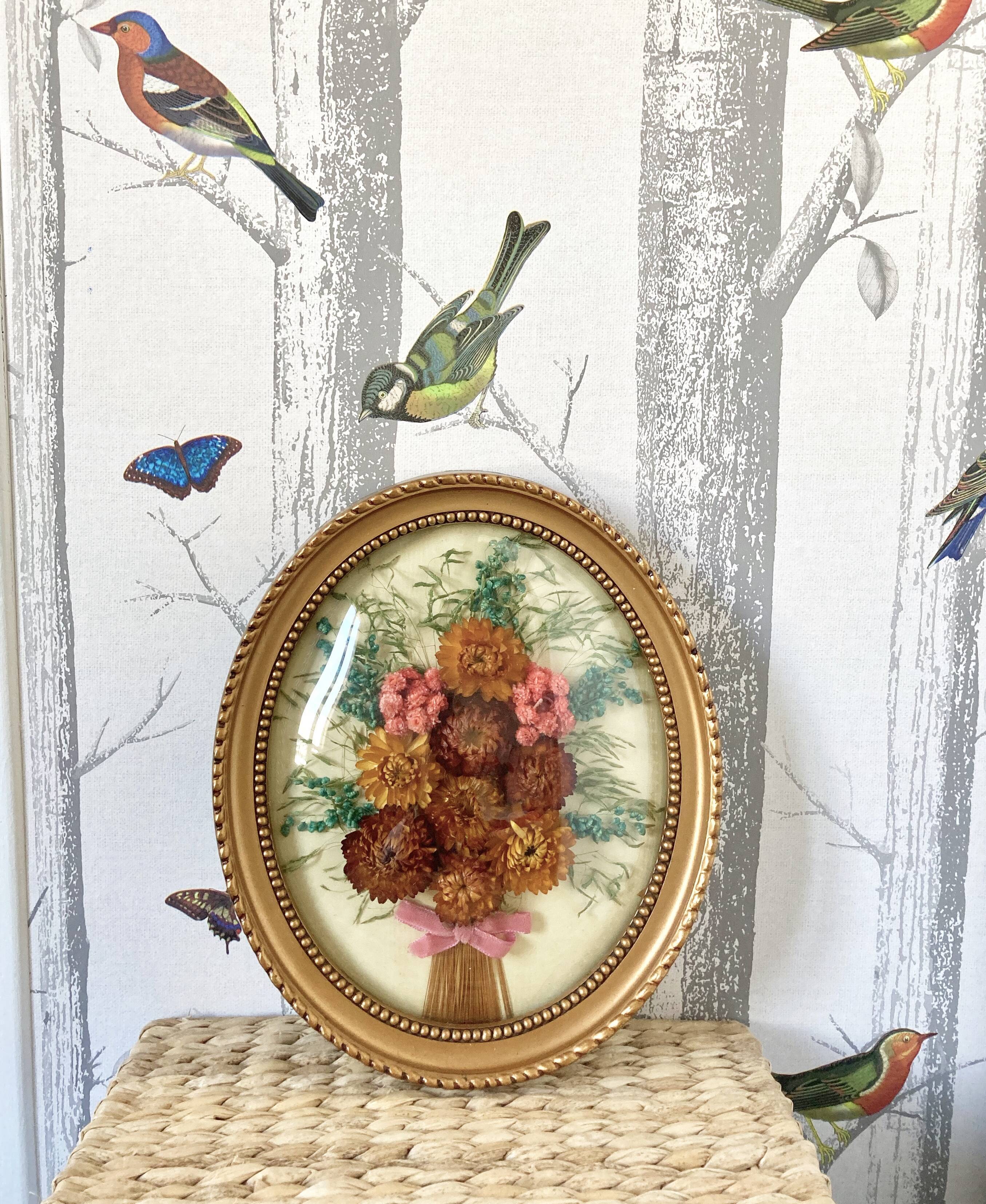 Curved glass frame dried flowers