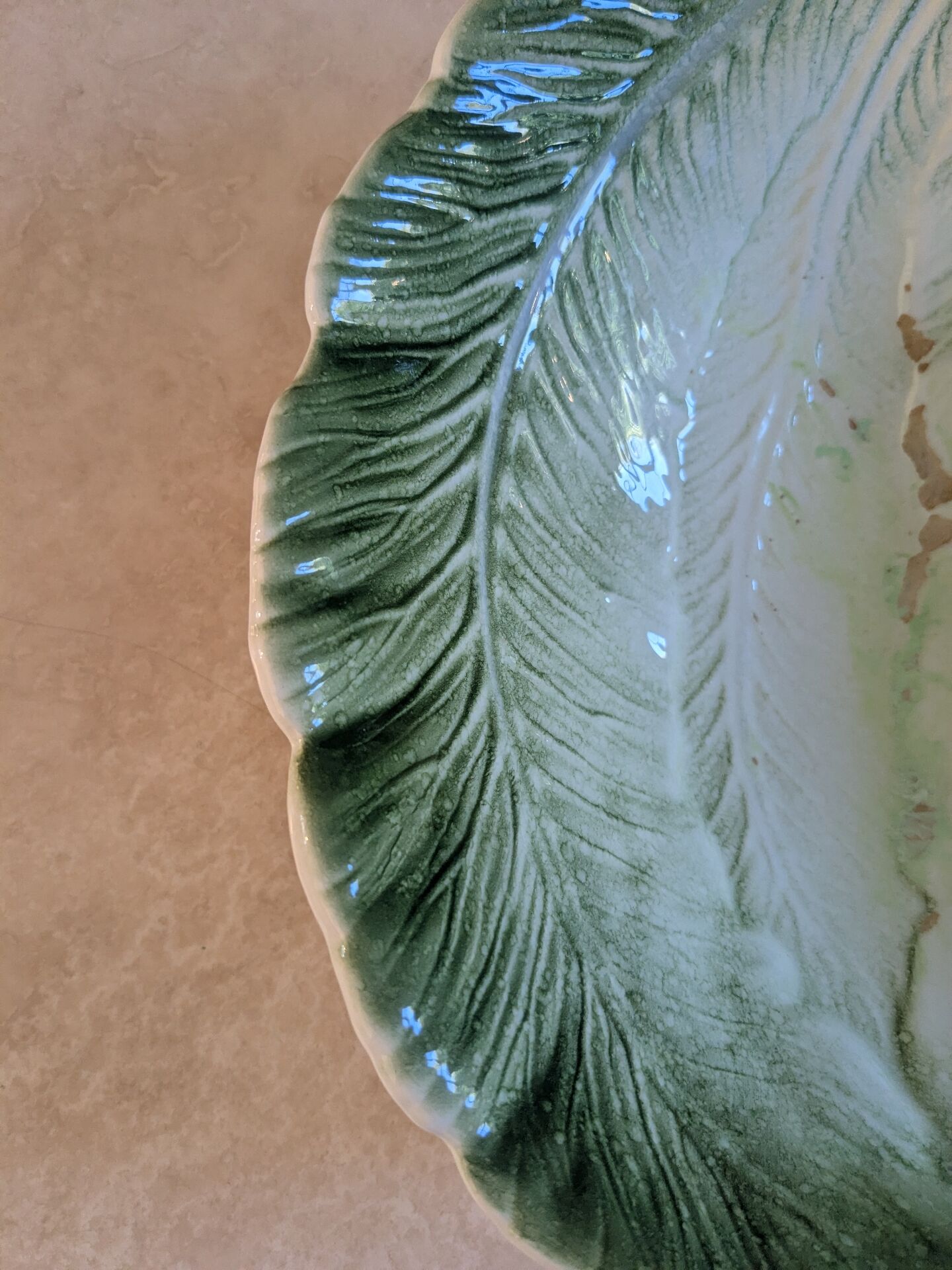 Plat vintage feuille de chou