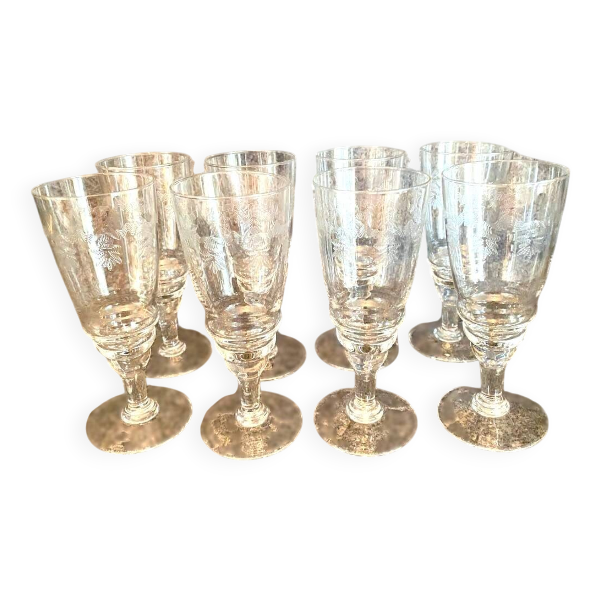 Set of 8 engraved crystal glasses from the 1970s