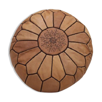 Moroccan pouf in leather Brown wood