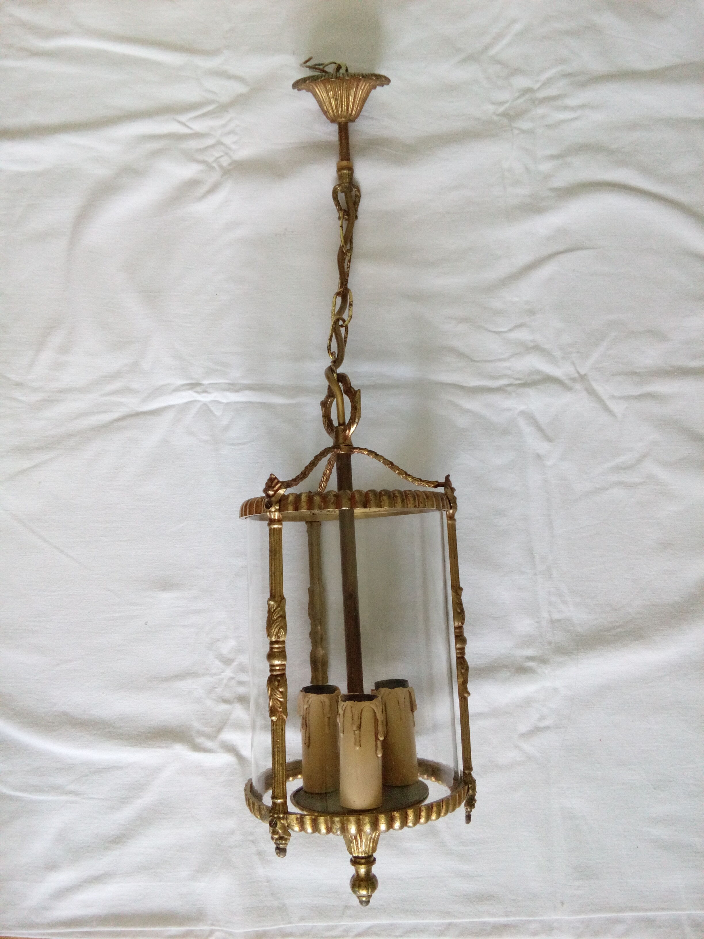 3-light suspension lantern with bulging glass