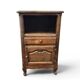 Petit meuble d’appoint en chêne sculpté style Louis XV
