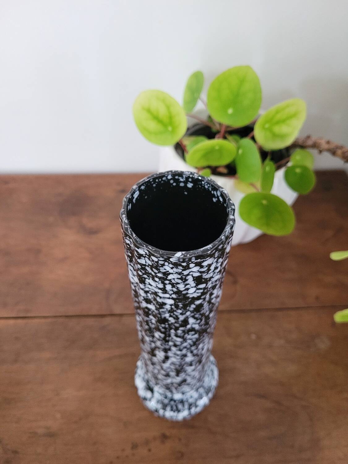 Black and white terrazzo porcelain vase