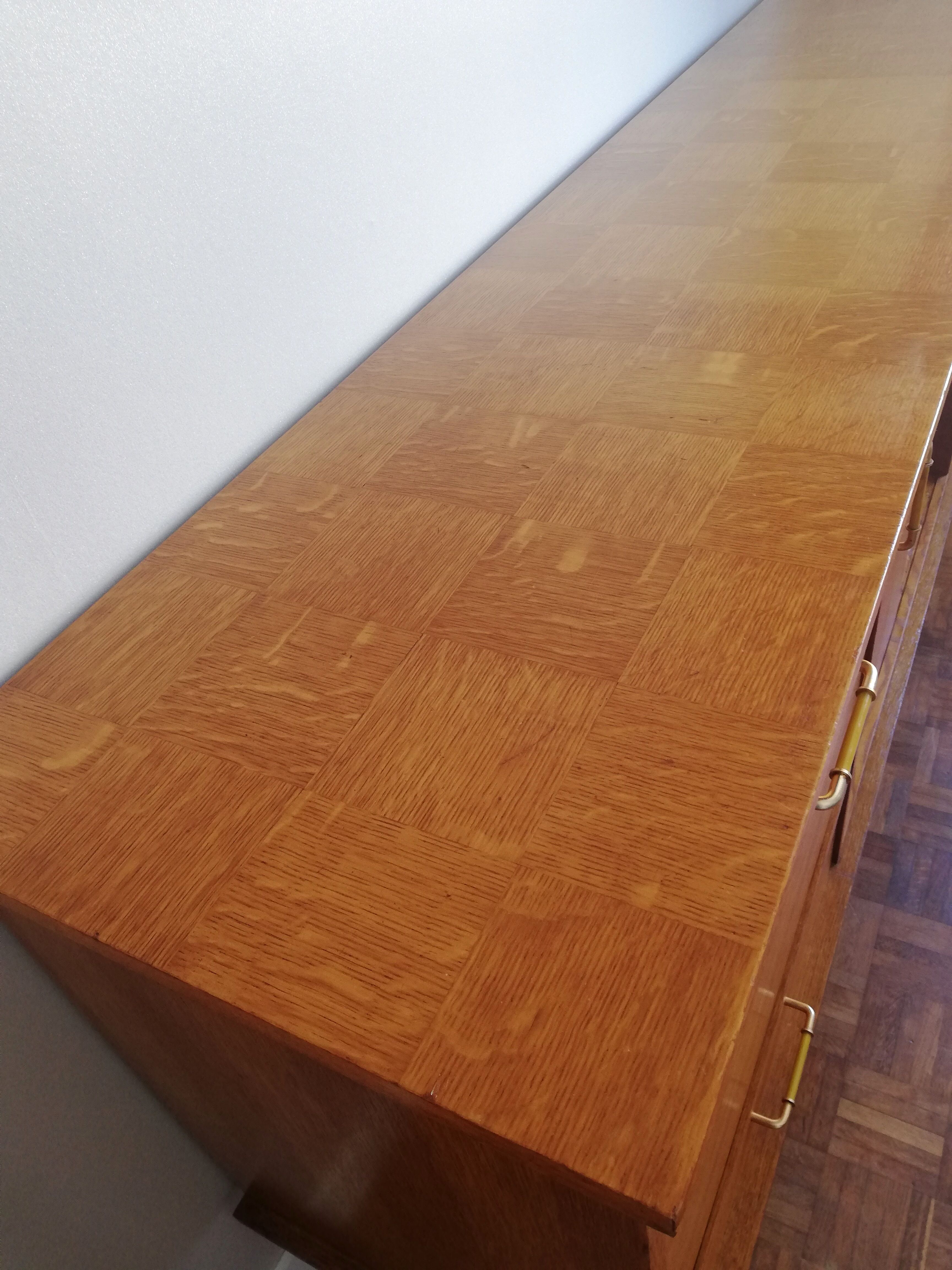 Light oak line-up 60s