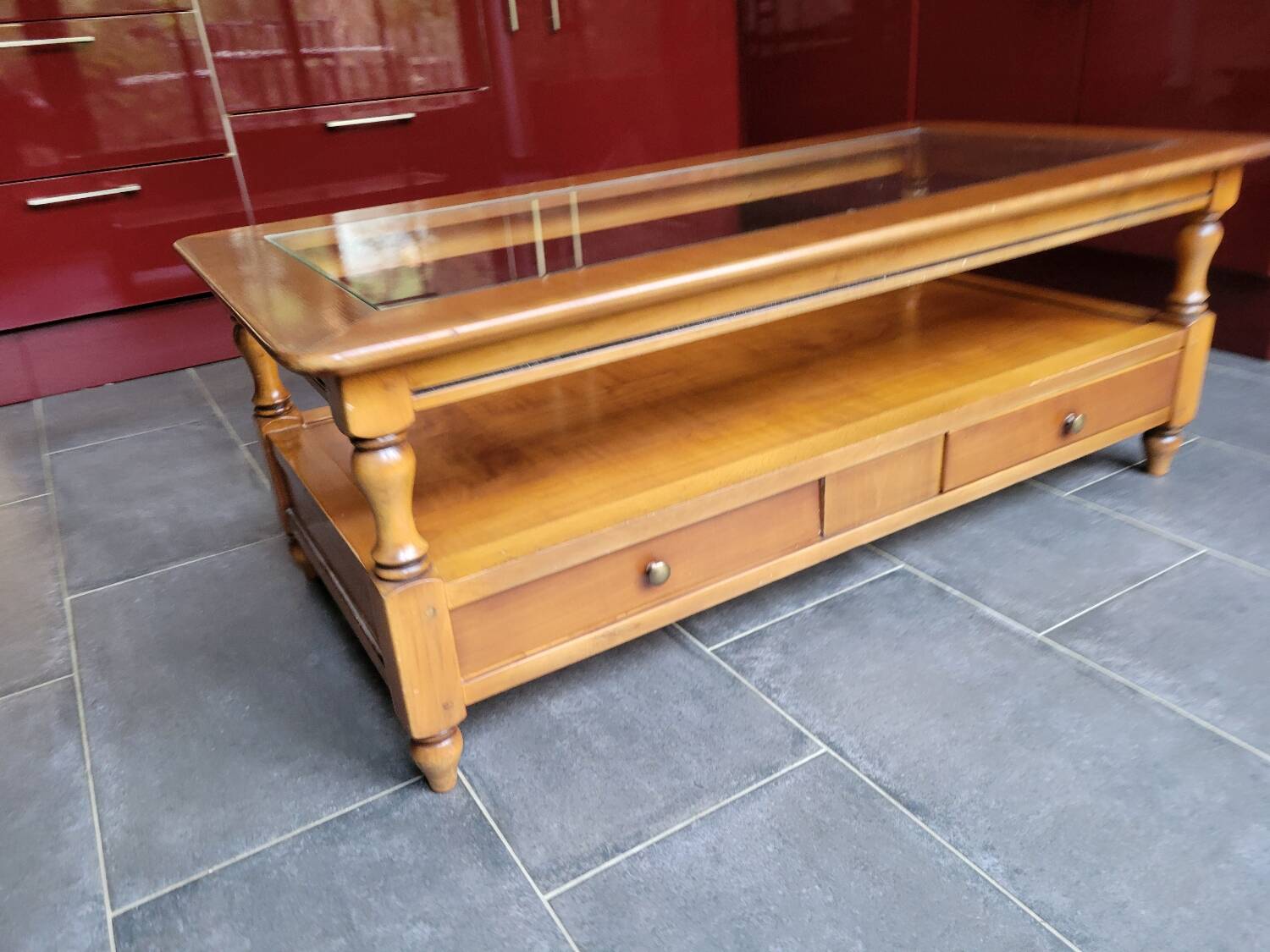 Coffee table with 2 drawers in solid cherry wood and glass.