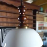Suspension drop-down opaline
