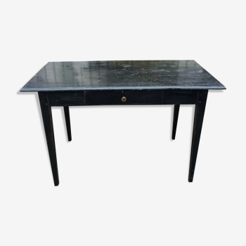 Desk table in black lacquered pine