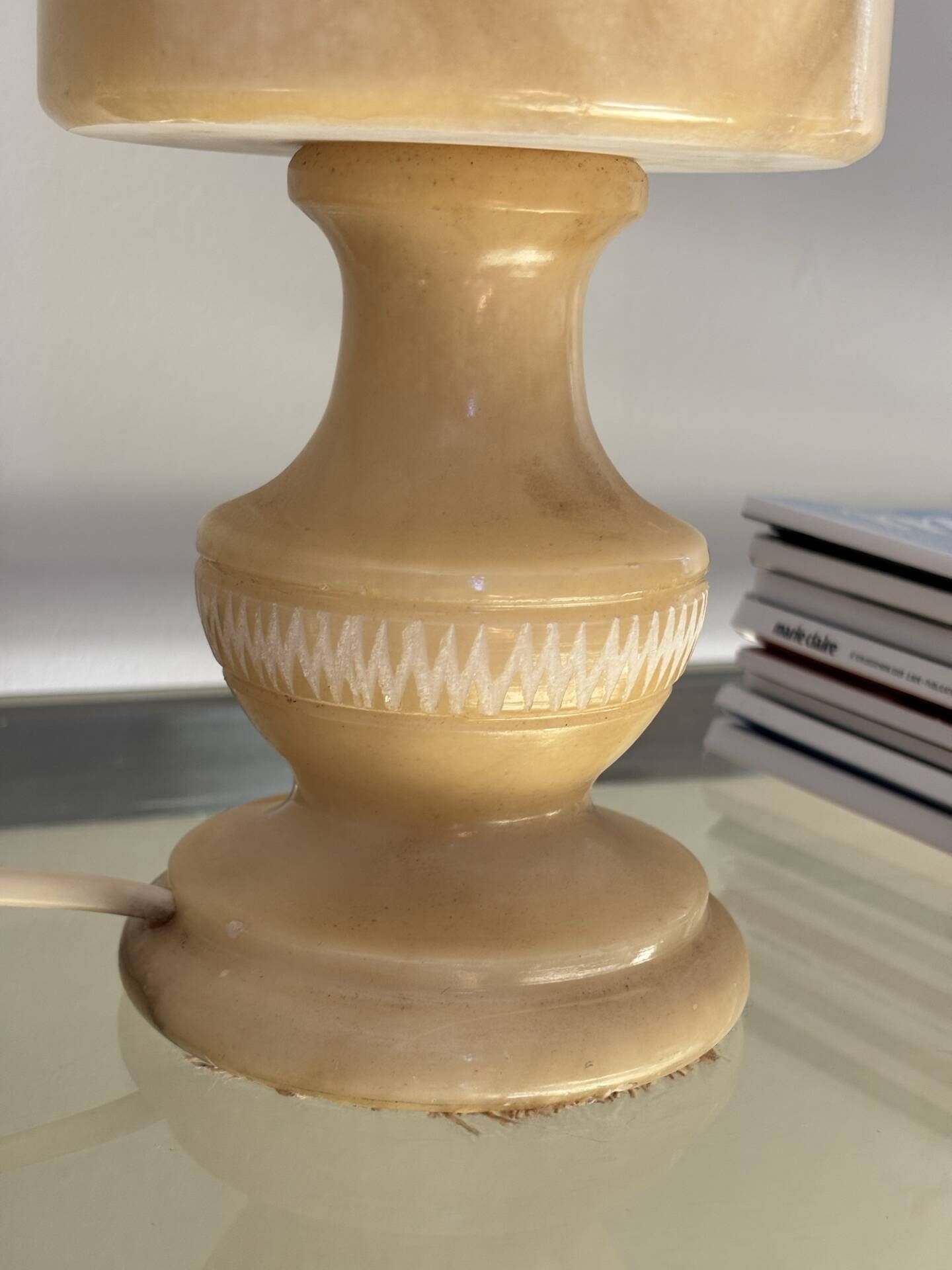 Alabaster lamp