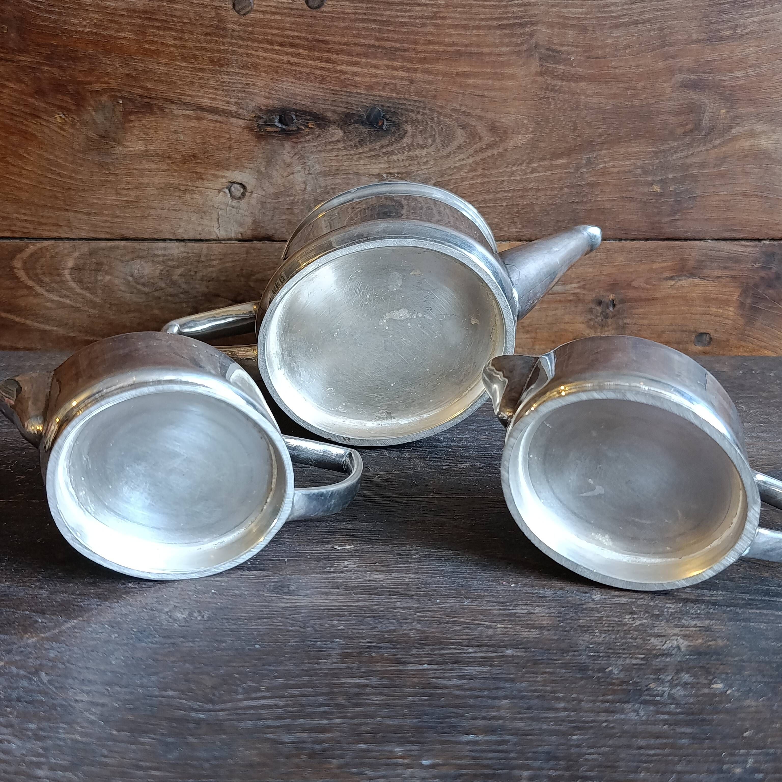Vintage Art Deco Tea Set – Geometric Teapot and Two Matching Cups