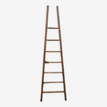 Wooden picking ladder