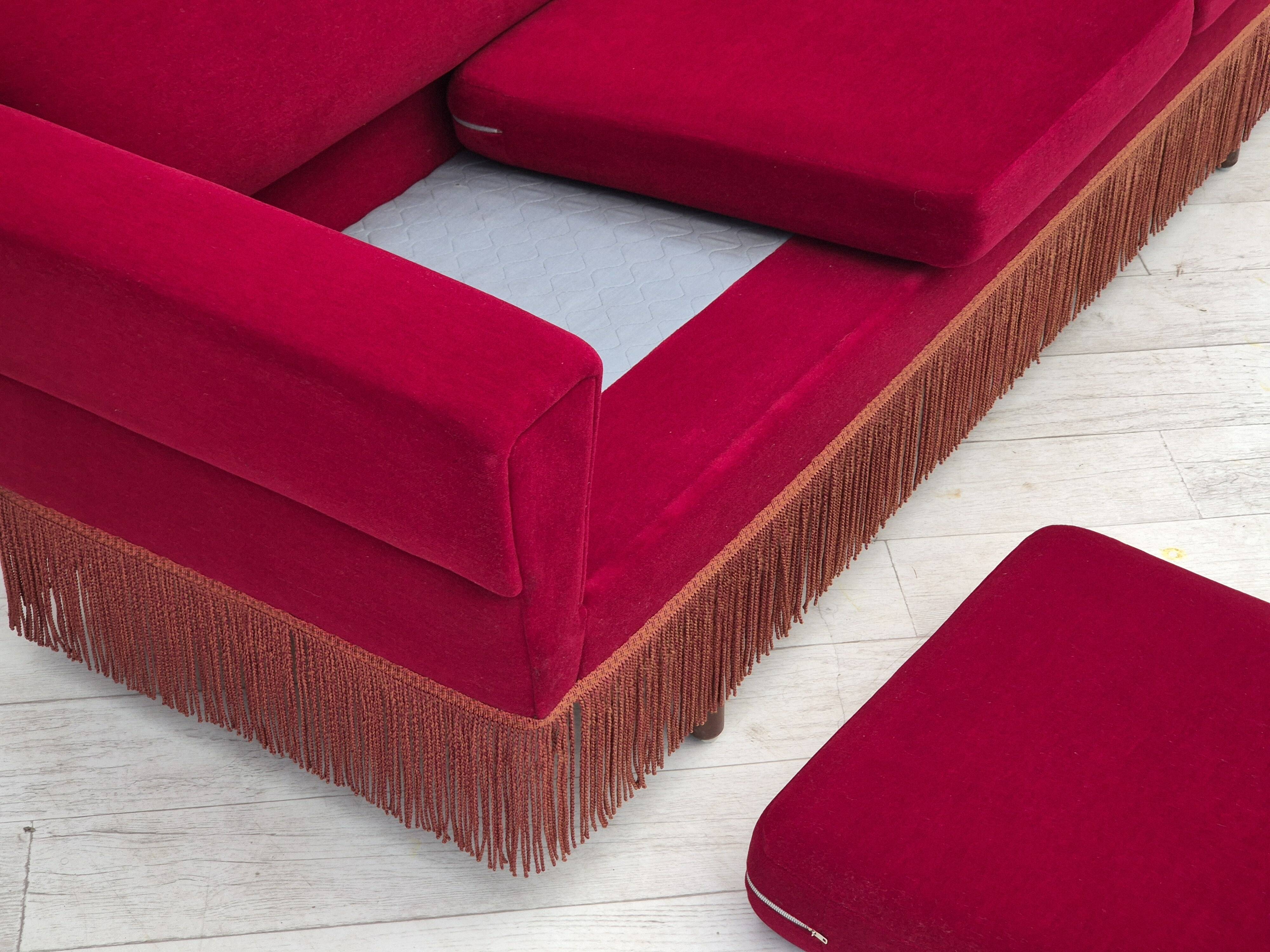 1970s, Danish 3 seater sofa by Ryesberg Møbler, original condition, velour fabric.