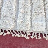 Beni Ouarain rug 240x160 cm – Natural Undyed Wool – Sculpted Relief Pattern