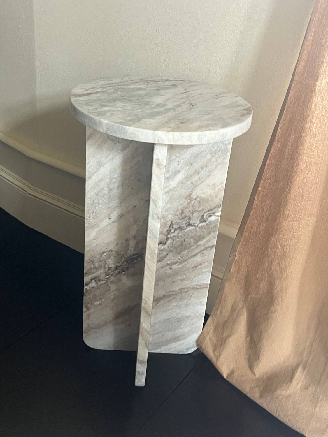 Table d'appoint en marbre