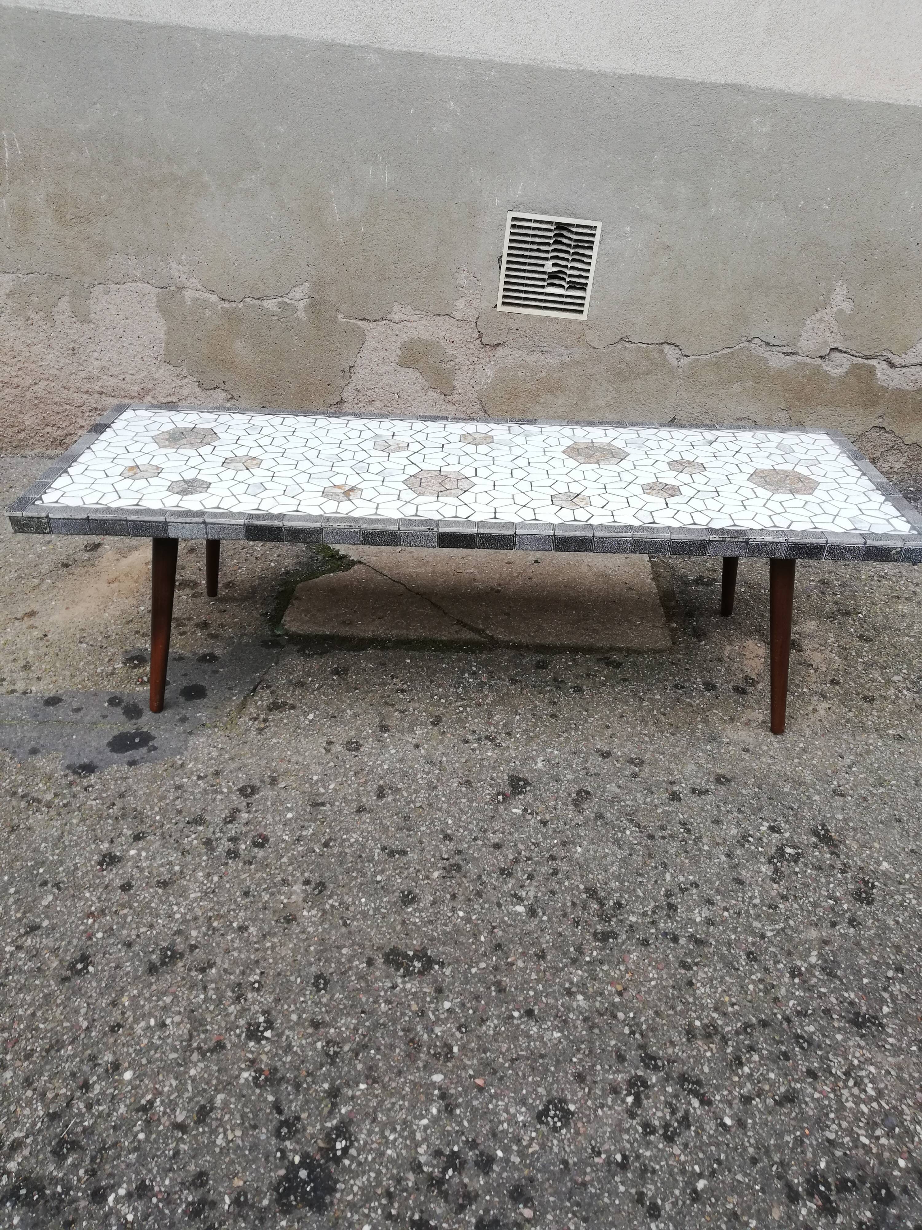 Vintage ceramic coffee table compass legs